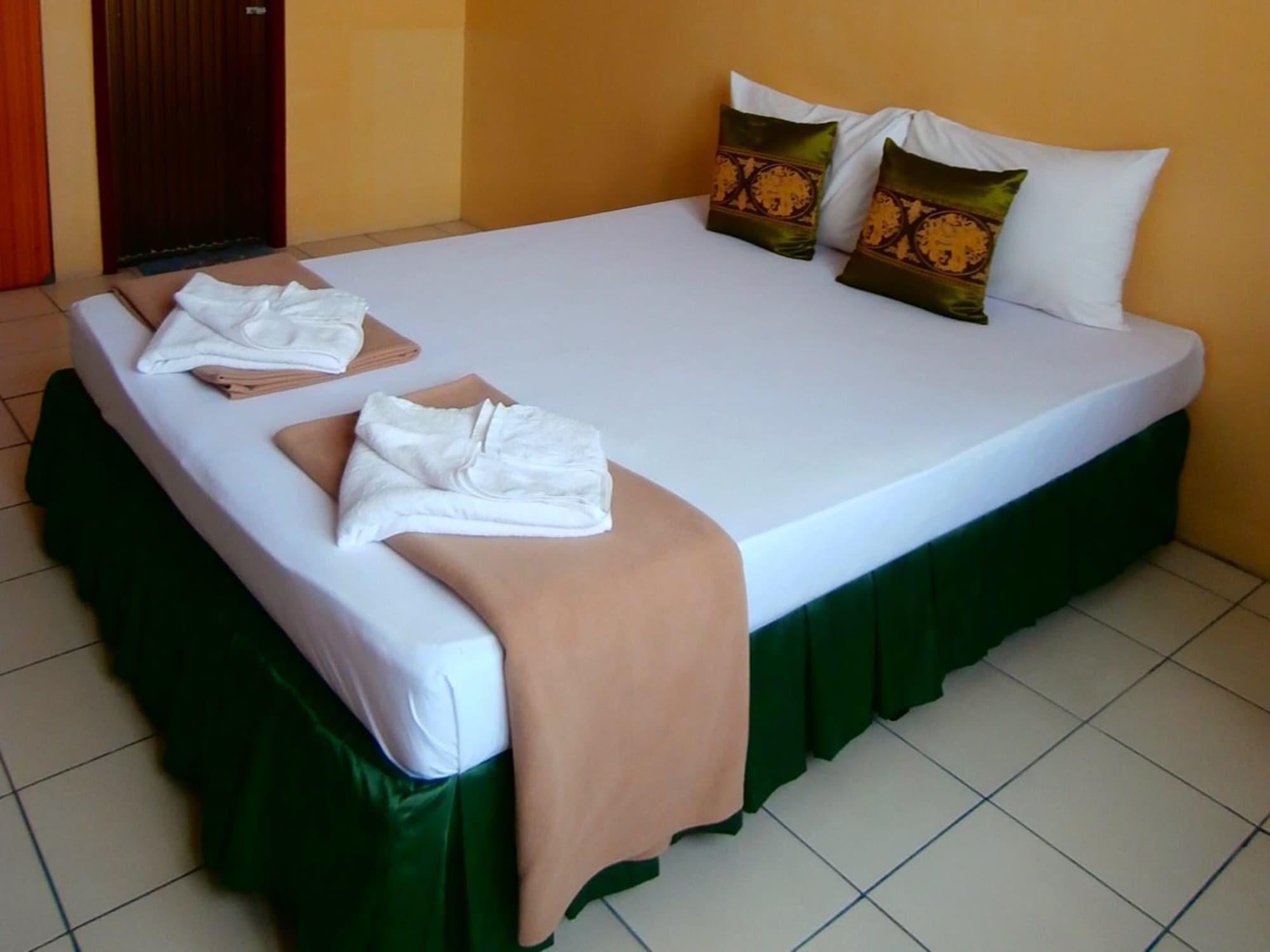 Seabreeze Mansion Hotel Phuket Ngoại thất bức ảnh